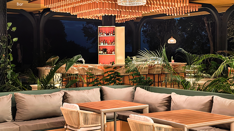 Pristine Bar